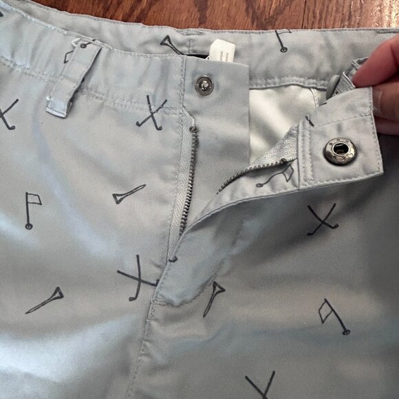 Under Armour Boys Size 7 Golf Shorts Golf Clubs Tees Flags Print Country Club - Picture 9 of 10